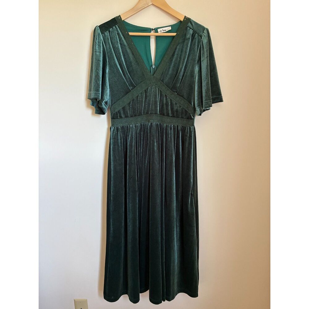 In Loom Emerald Green Velvet V-Neck Midi Dress with Lace Trim - Size L